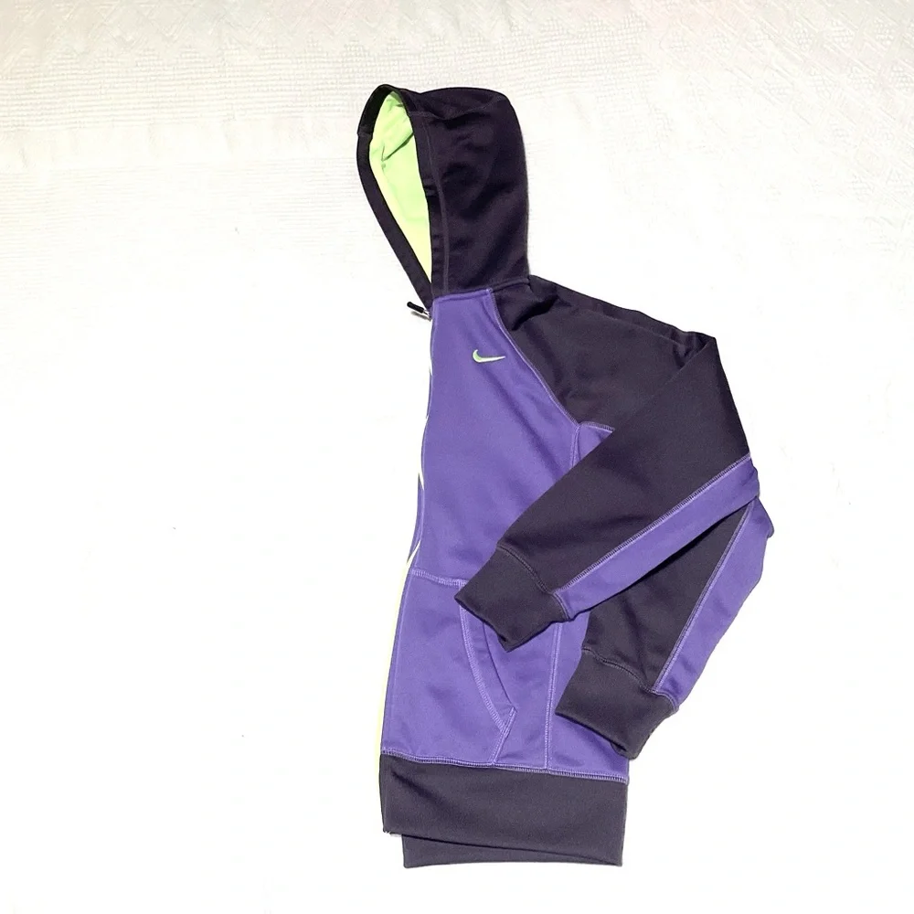 Nike Therma-Fit Girls Size XL Front Zip Hooded Sweatshirt Hoodie